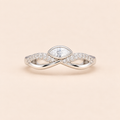 Shimmer Twist Ring