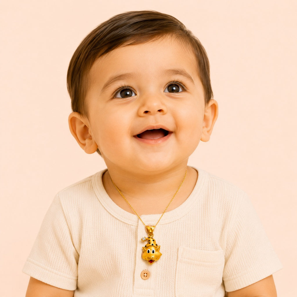 Whisker Wink Gold Pendent
